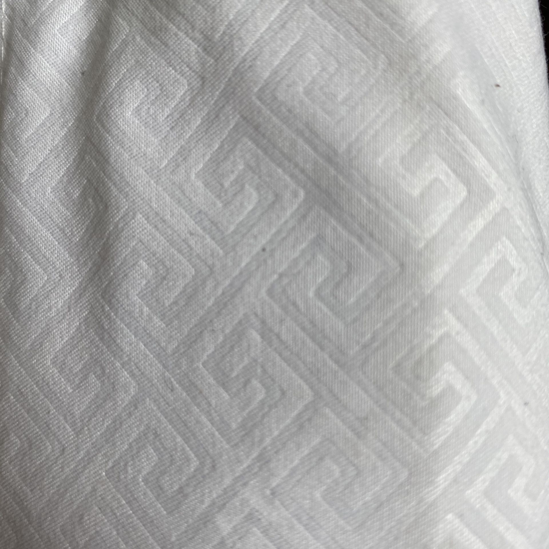 Twin xl white sheet