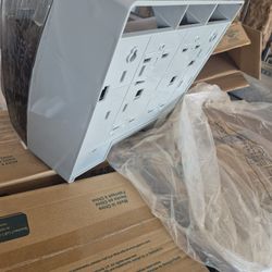 Paper Towel Dispenser 