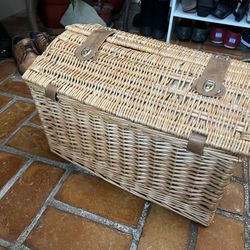 Pick Nick Basket 