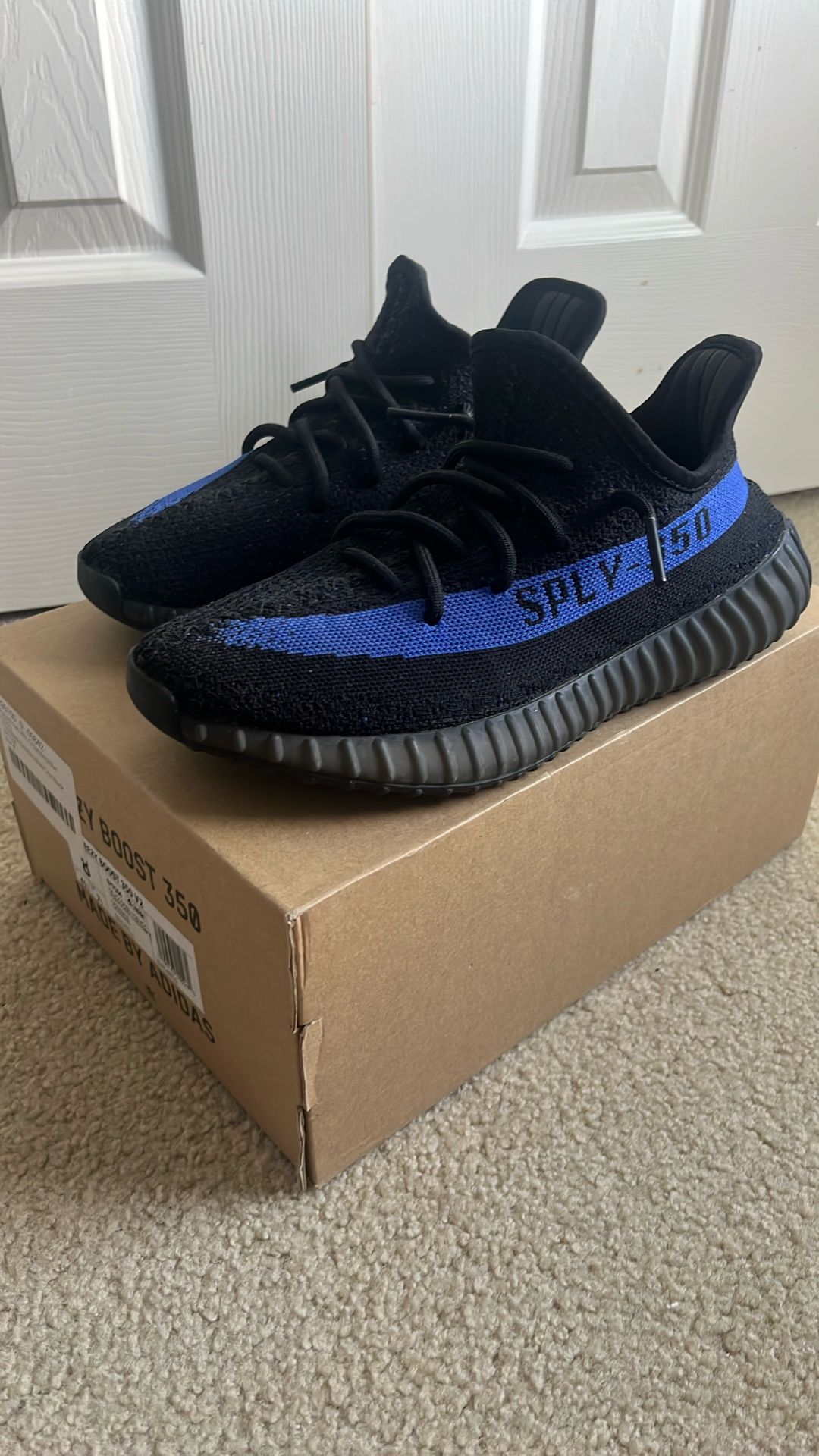 Yeezy Boost 350 V2 “Dazzling Blue” Size 8 – Barely Worn w/ Box