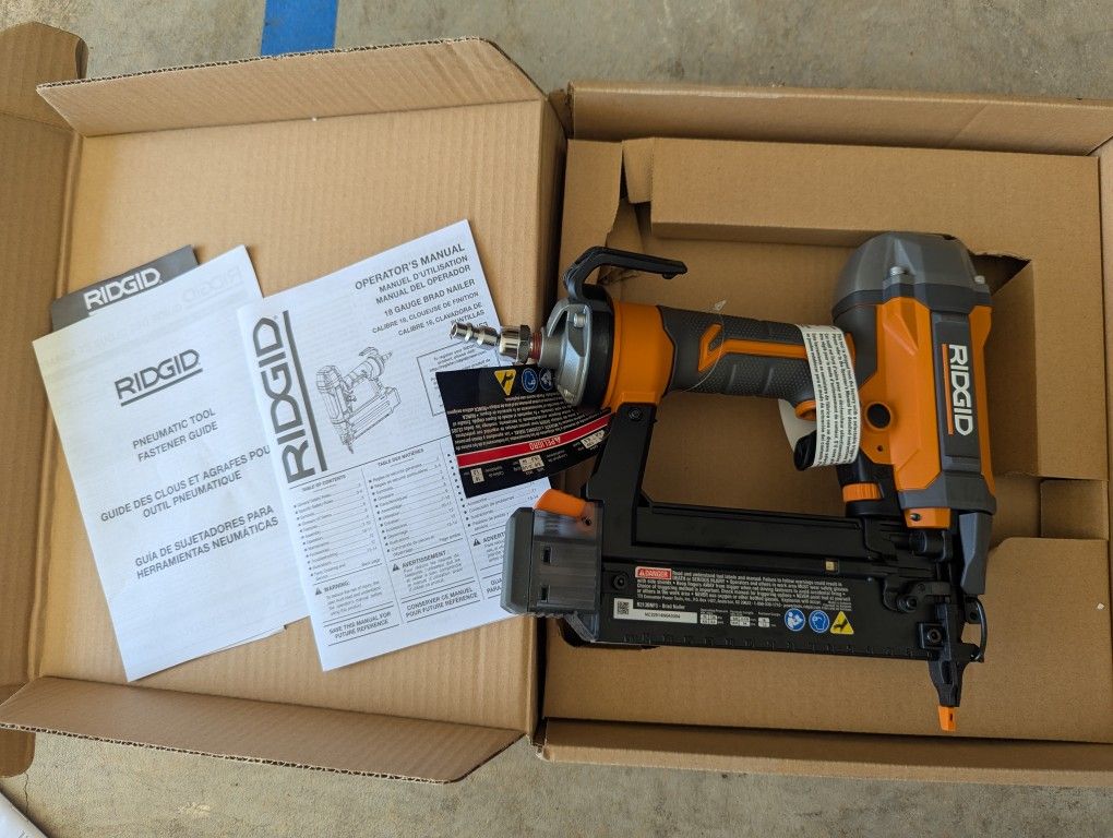 Rigid 18 Ga Brad Nailer