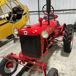 Farmall Cub Cadet Tractor