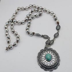 Statement necklace 