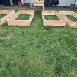 Cedar Raised Garden Planter Frames 