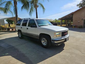 GMC YUKON SPORT,CLASSIC SQUARE BODY, CLEAN TITLE+SMOG! 2027 JULY TAGS