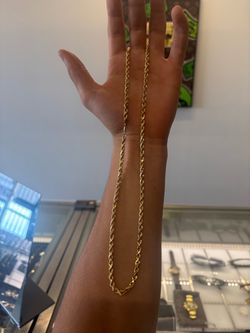 Gold rope chain