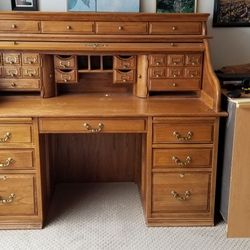 Executive Oakwood Office DESK 