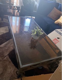 Coffee table set