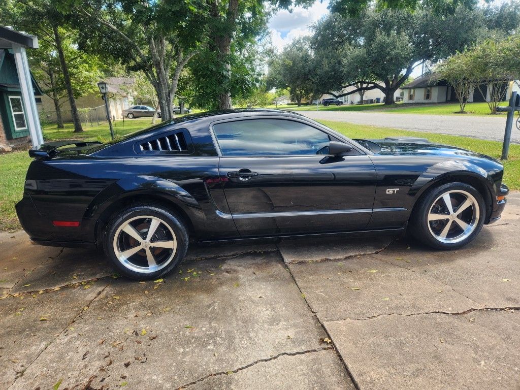 2005 Ford Mustang