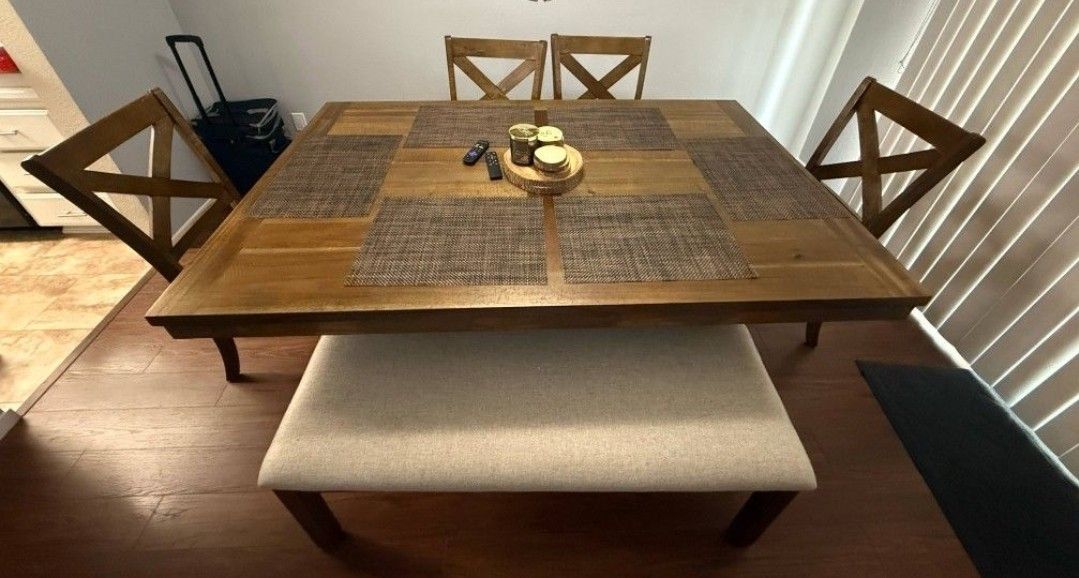Dining Table Set