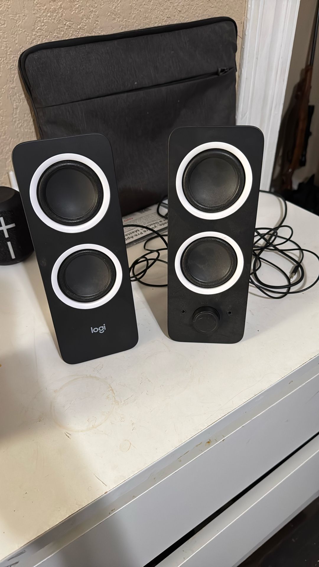 Logi Computer Speakers 