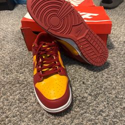 Nike Dunks USC