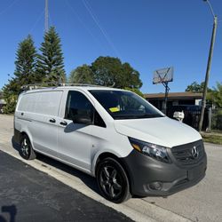 2020 Mercedes-Benz Metris