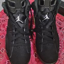 Jordan 6 Retro
Chrome