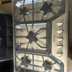 Thermadore Stove And Base LG Oven  And Microwave 