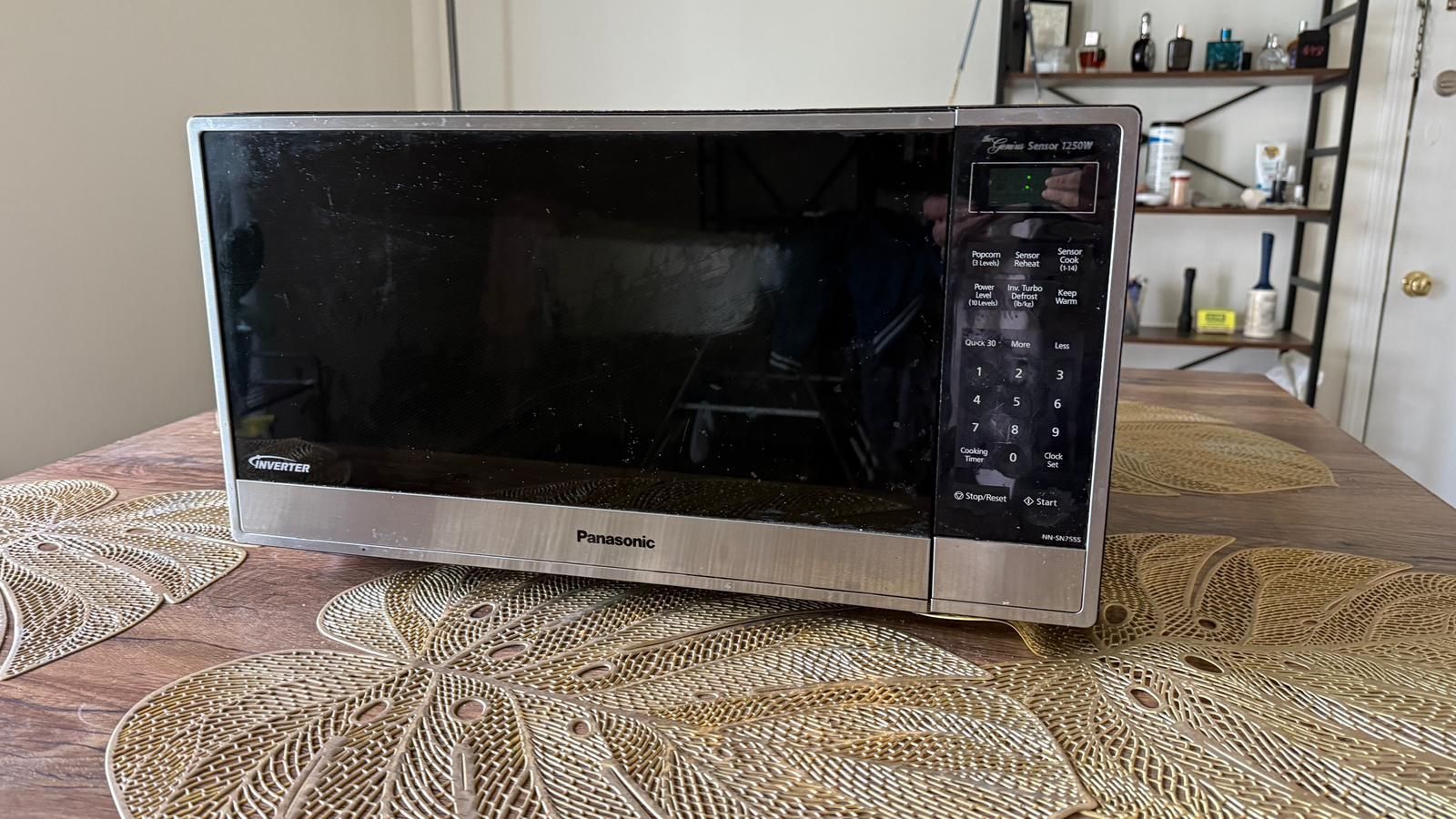 Panasonic NN-SN975S Genius Sensor Microwave Oven – 1250W, 2.2 Cu. Ft. – Cyclonic Wave Inverter Techn