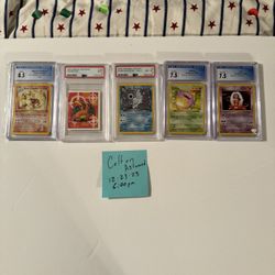 Assorted POKEMON Cards 