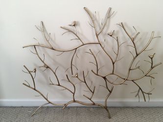 Hanging Tree for lost birds