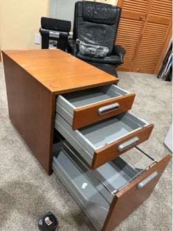 File cabinet on wheels