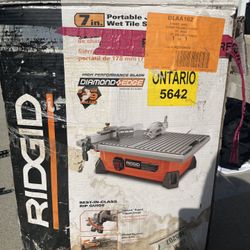 Used 7 in. Blade Corded Table Top Wet Tile Saw