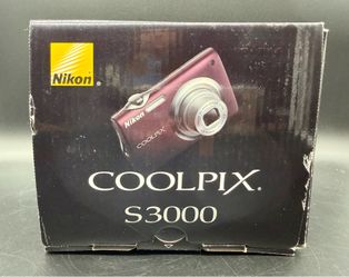 Nikon Coolpix S3000 Digital Camera
