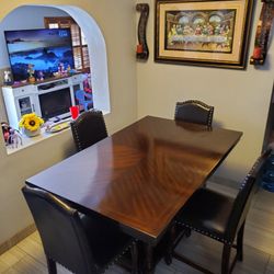 Comedor Dinning Table