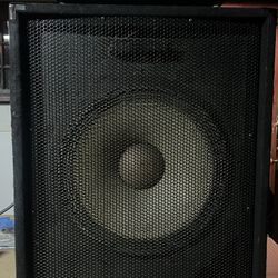 15” JBL Loaded Bass Cabinet 300 Watt / Ampeg PF500 With Compression/ Excellent Condition 