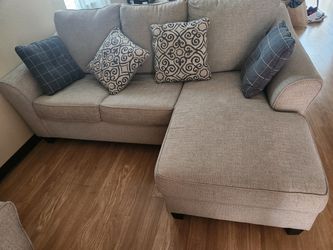 SECTIONAL SOFA