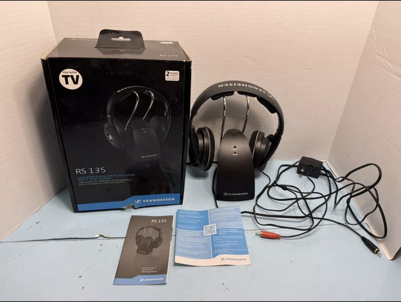 Sennheiser RS 135 Wireless Stereo RF Headphone System