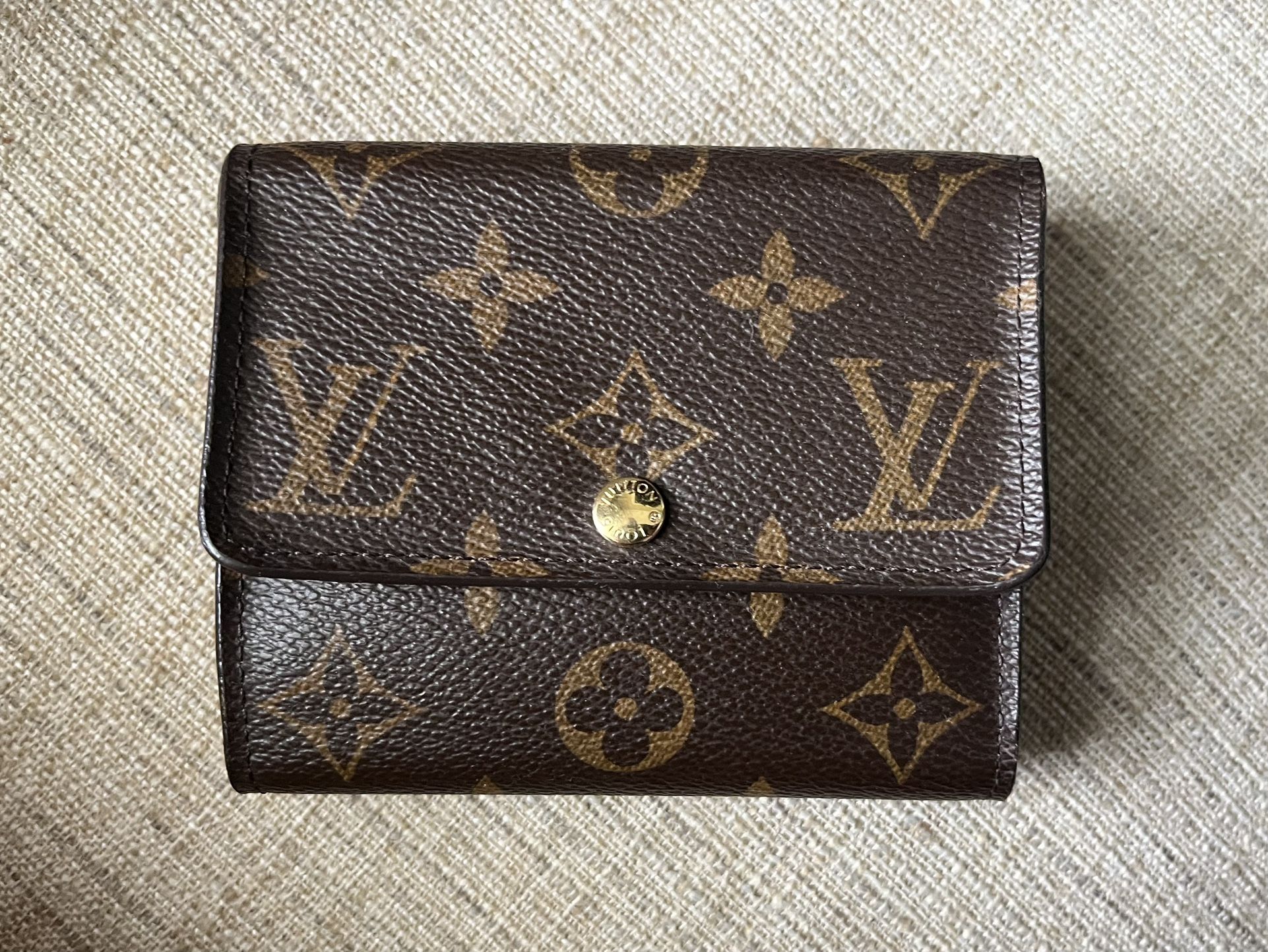 Louis Vuitton Wallet - Authentic