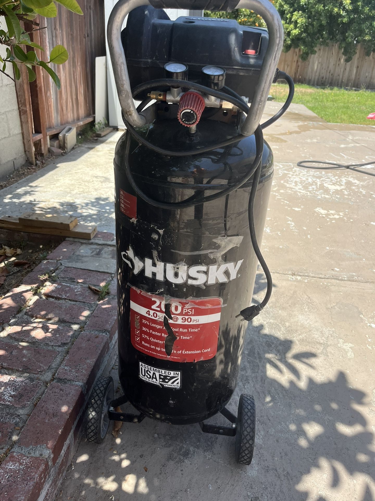 20 Gallon Husky Compressor