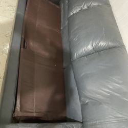 Leather Couch Pull Out Bed 