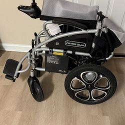 Vive Power Chair