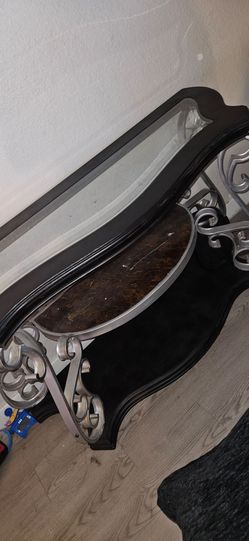 Side glass table