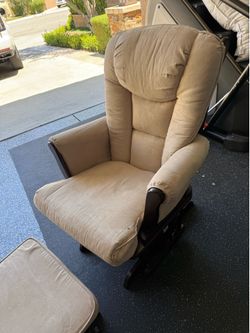 Baby rocking chair