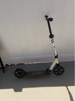 Lascoot foldable scooter