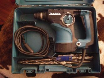 Makita hr2811f
