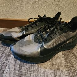 Nike Zoom Gravity Running Shoes