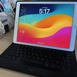 iPad Pro 12.9” Flawless Condition + Logitech Keyboard Case Dock