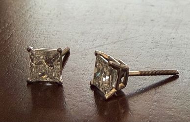 KAY JEWELERS LAB-GROWN DIAMOND  STUD EARRINGS