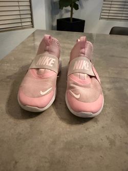 Nike tennis shoes