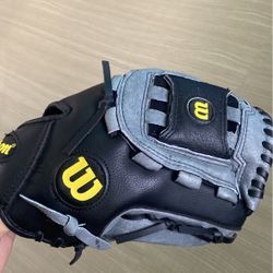 Wilson Glove 