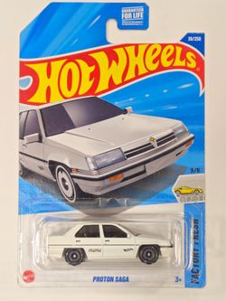 HOT WHEELS . FACTORY FRESH . 1985 PROTON SAGA.