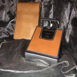 VINTAGE POLAROID SX70