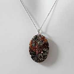 Orgonite Pendant with Pyrite and Carnelian – Copper and Resin, 925 Sterling Silver Chain, EMF Protection, Handmade High-End Energy Jewelry
---
This hi