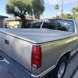 1998 Chevrolet Silverado Bed Cover With Hardware 