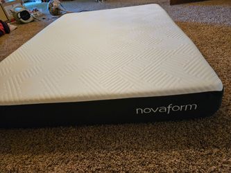 Novaform 8 inch Full Memory Foam Mattress