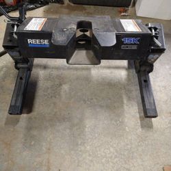 Reese 5th Wheel Hitch