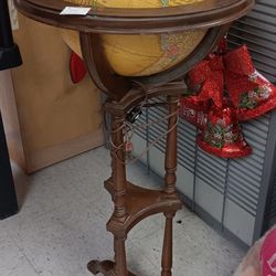 Antique Vintage Early 1900s Furniture Displays