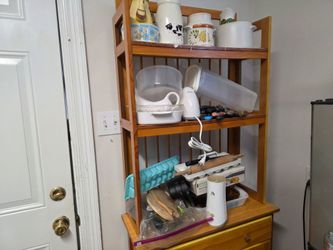 Wooden https://offerup.com/redirect/?o=Y2FiaW5ldC5wbHVz